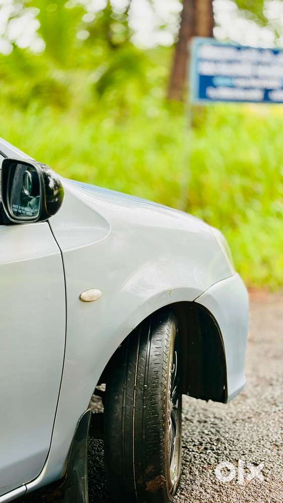 Toyota Etios Liva 2012