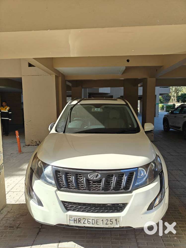 Xuv 500 Top Model At Sunroof