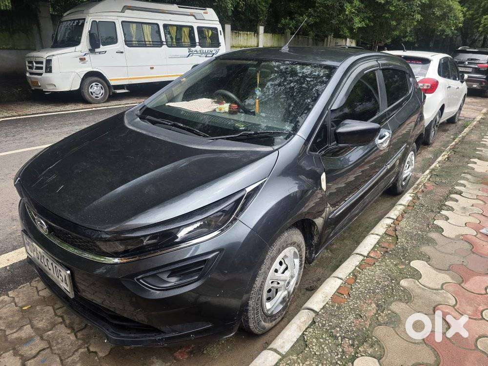 Tata Altroz 1.2 Xm, 2022, Petrol