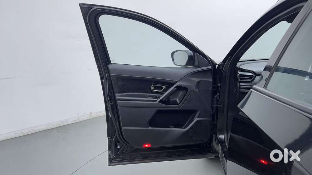 Tata Harrier Fearless Plus Dark Edition, 2023, Diesel