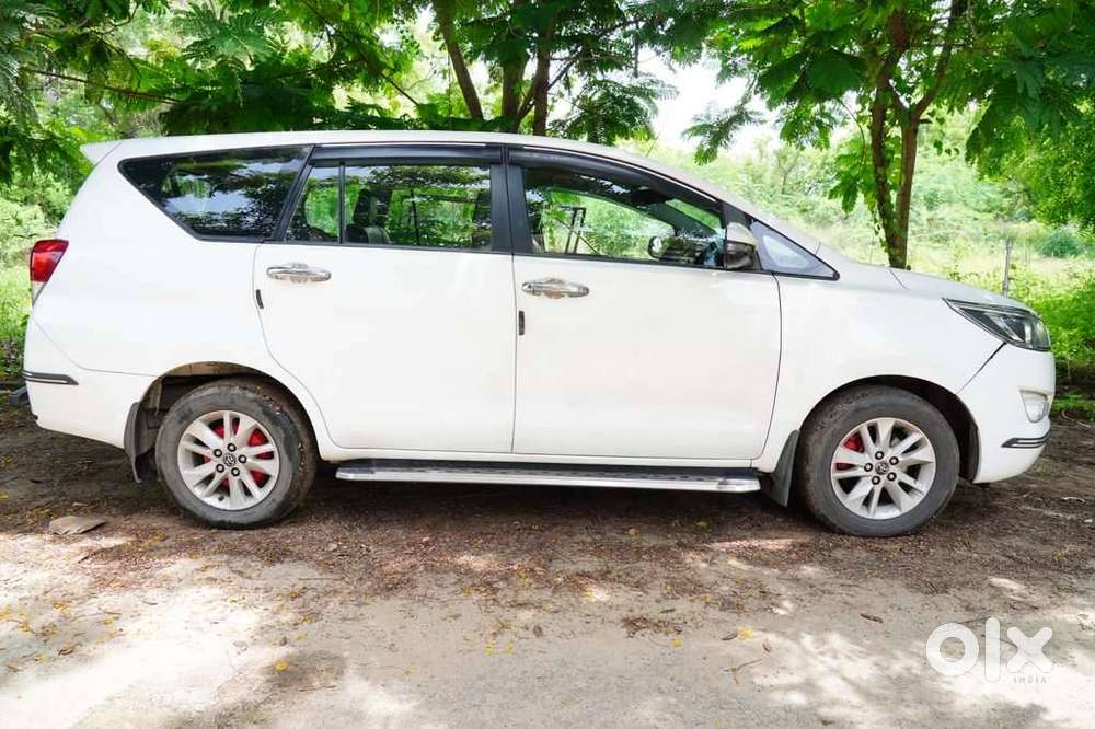 Toyota Innova 2019 Diesel 258963 Km Driven