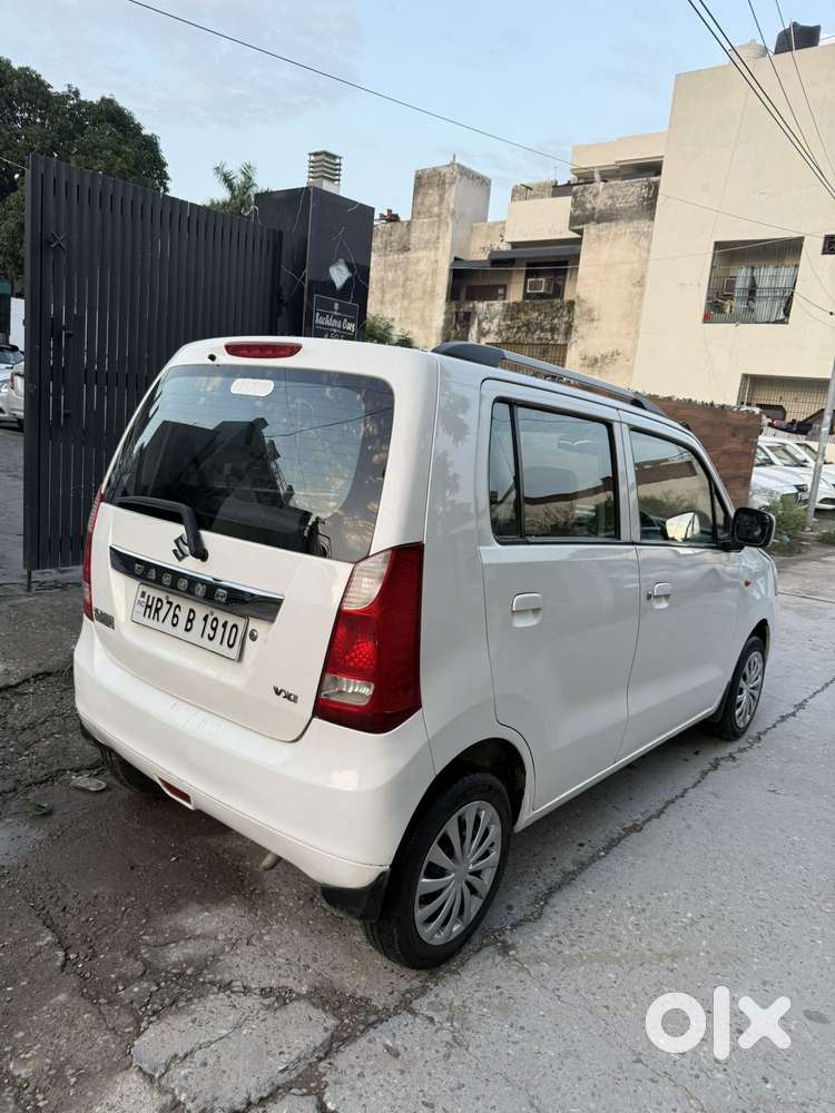 Maruti Suzuki Wagon R 1.0 Vxi Ags, 2015, Petrol