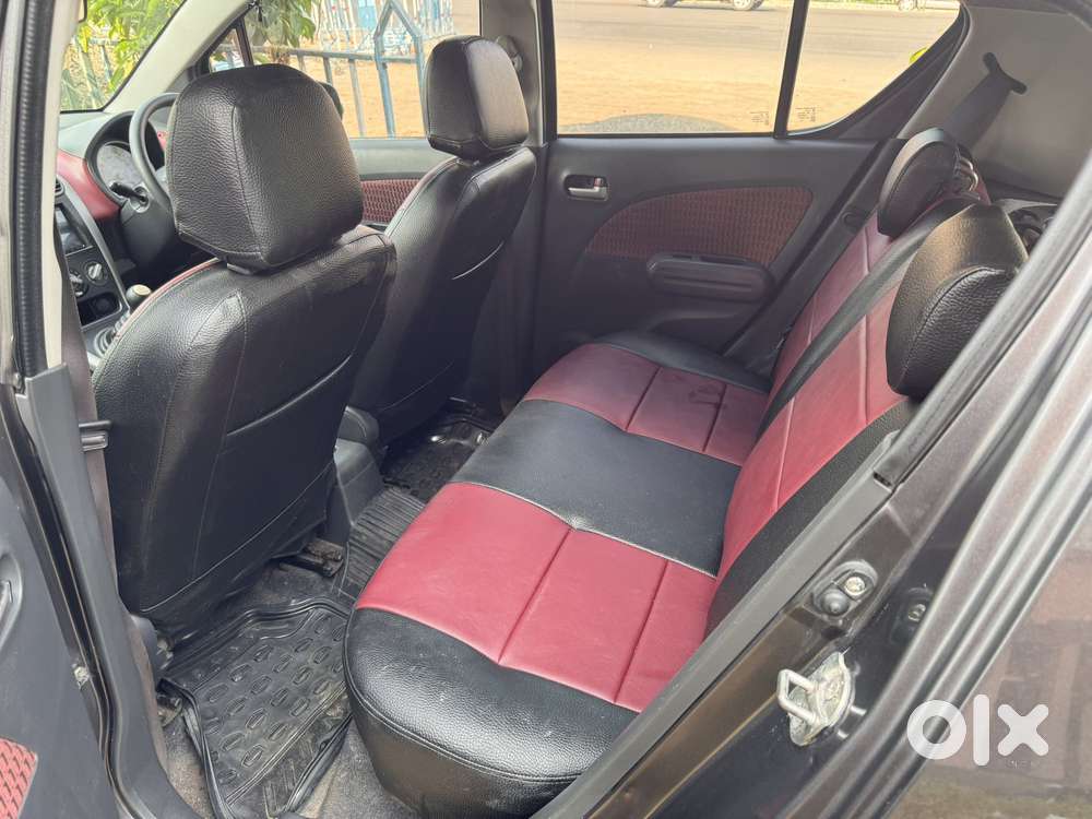 Maruti Suzuki Ritz Vxi, 2013, Petrol