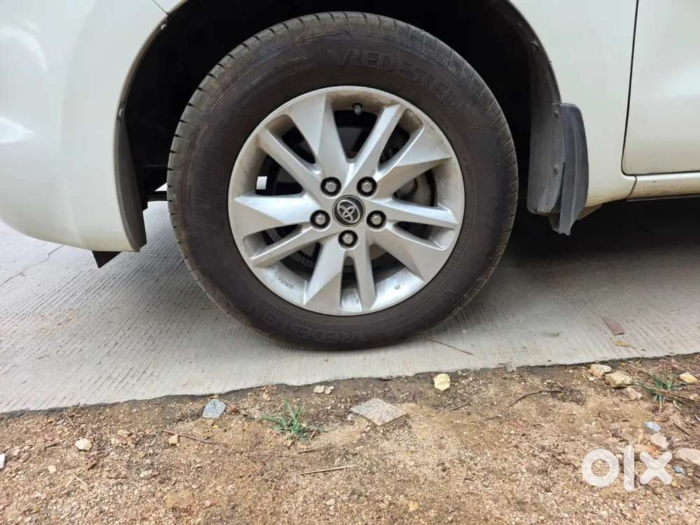Toyota Innova Crysta 2017 Diesel At 7str