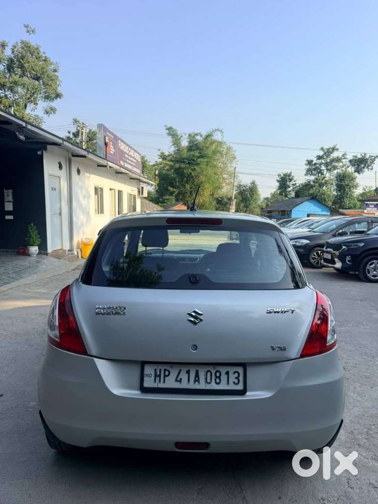 Maruti Suzuki Swift Vxi Optional, 2016, Petrol