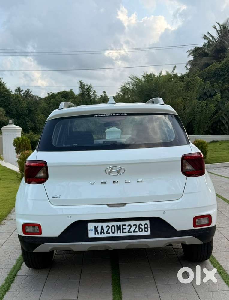 Hyundai Venue 2022 Diesel 135000 Km Driven