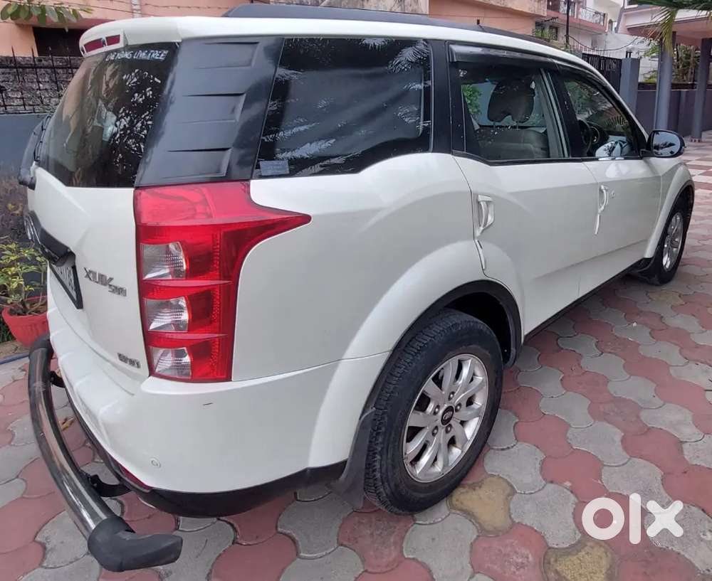 Xuv 500 W 10, Well Maintained Diesel Manual