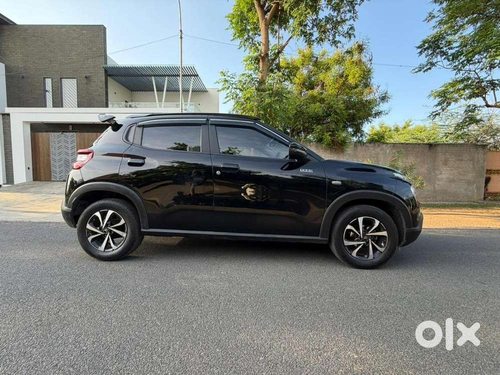 Citroen C3 Dark Edition 2025 Petrol 11000 Km Driven