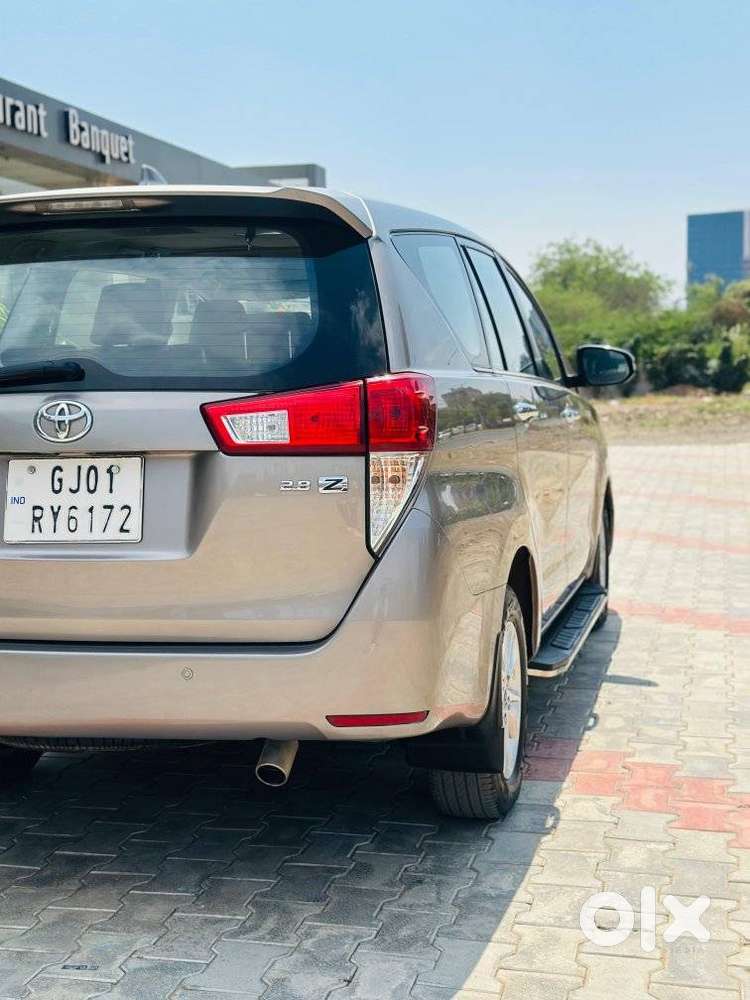 Toyota Innova Crysta 2.8z Automatic, 2017, Diesel