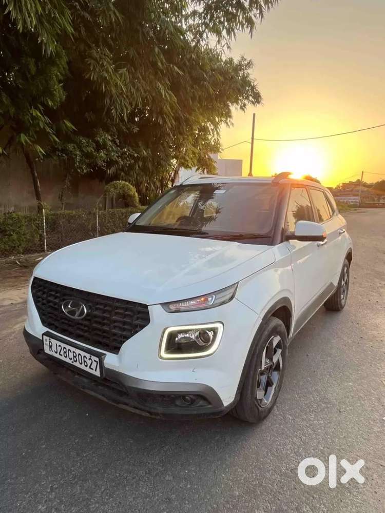 Hyundai Venue Sx Plus Turbo Dct, 2019, Petrol
