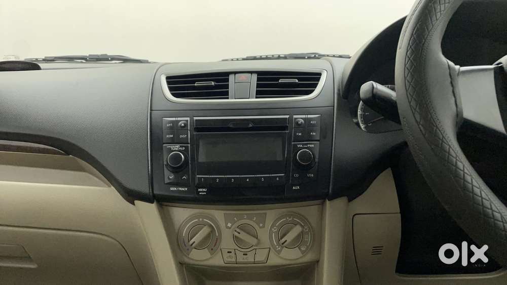 Maruti Suzuki Swift Dzire Vxi At, 2016, Petrol