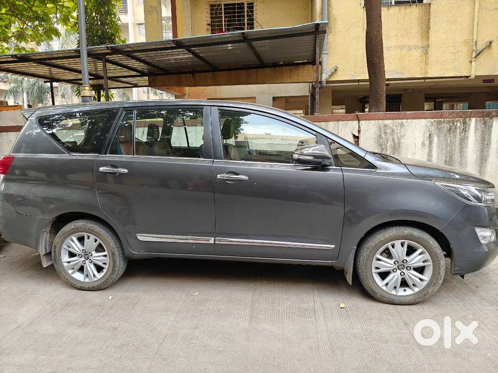 Toyota Innova Crysta 2.8 Z At  2016  Top-end  Grey