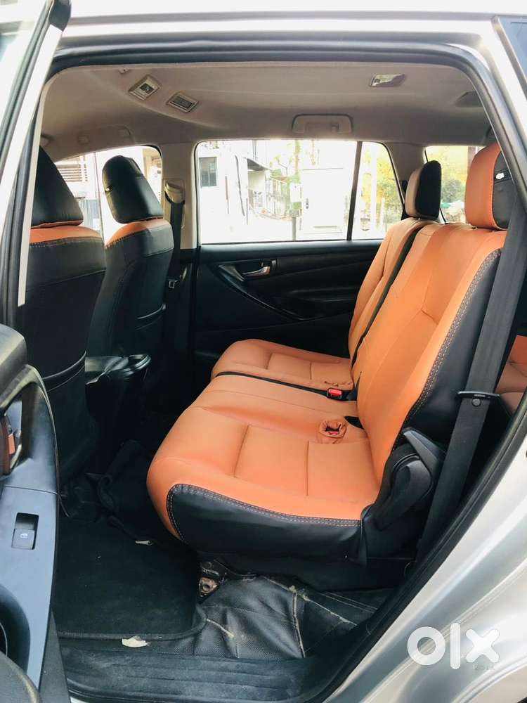 Toyota Innova Crysta 2.4 G Mt 8s, 2016, Diesel