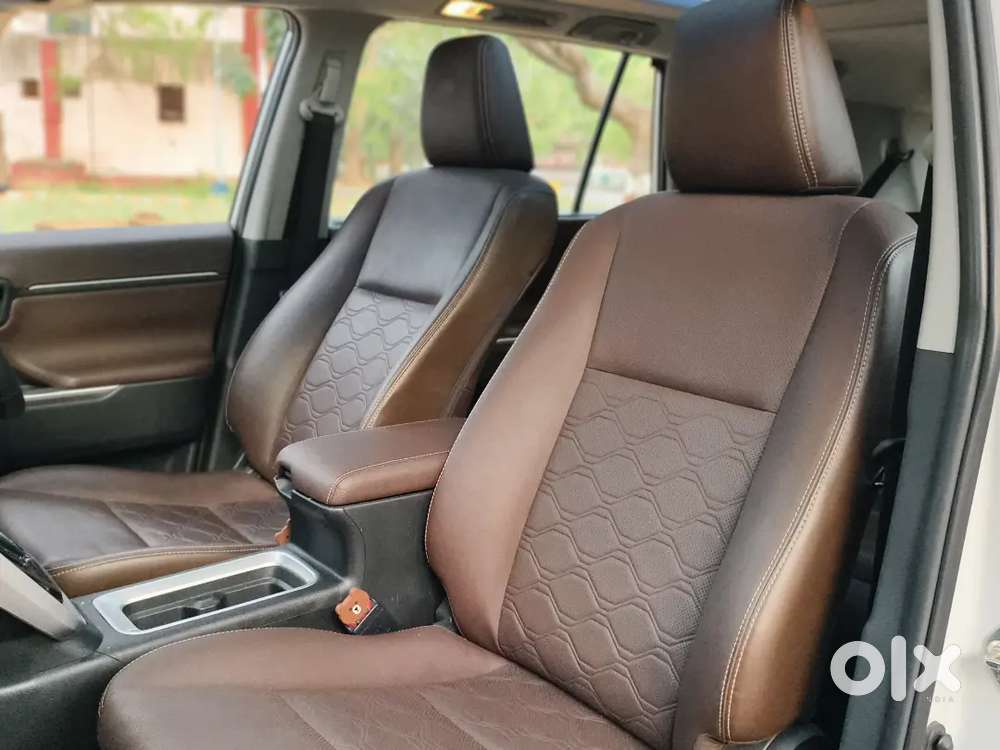 Toyota Innova Hycross Zx Hybrid Just 26000km