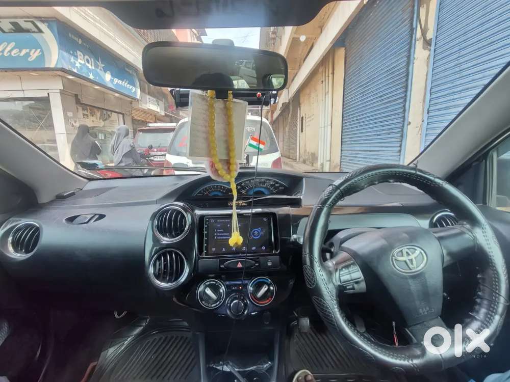 Toyota Etios Cross 2015