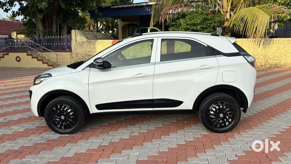 Tata Nexon 1.5 Revotorq Xm (s), 2019, Diesel