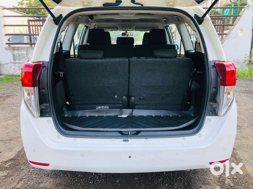 Toyota Innova Crysta [2020-ongoing] 2.4 Gx At 8 Str, 2021, Diesel