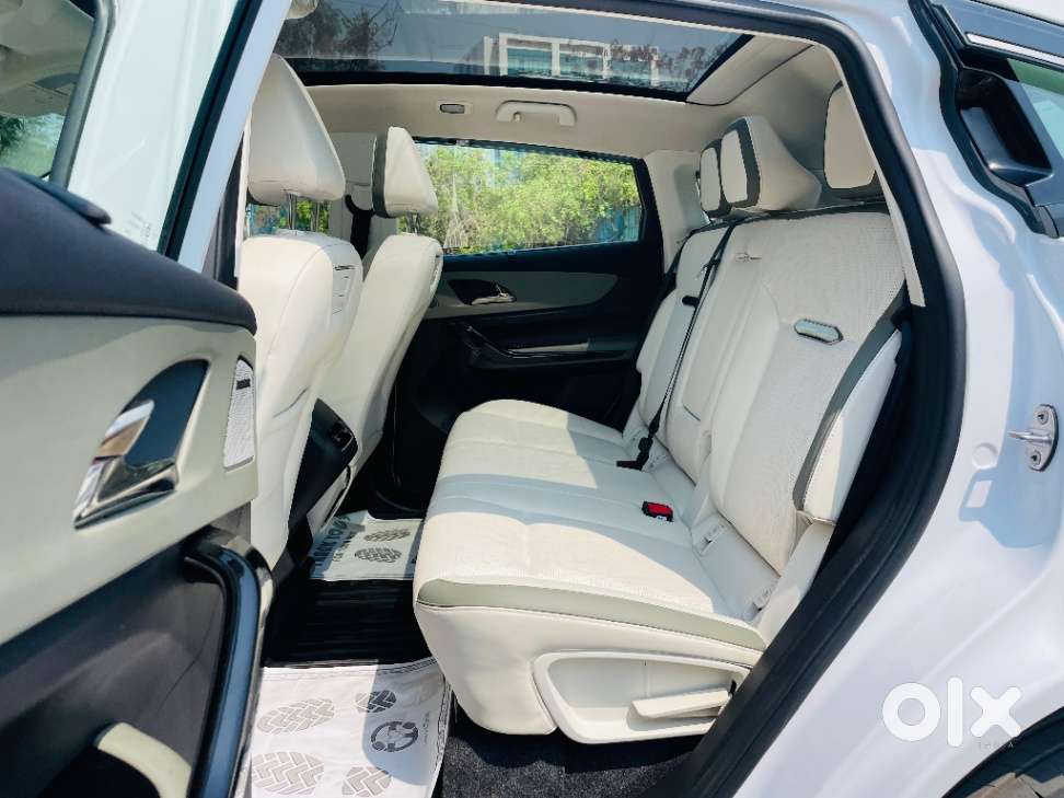 Mahindra Xev 9e Pack Three Select, 2025, Electric