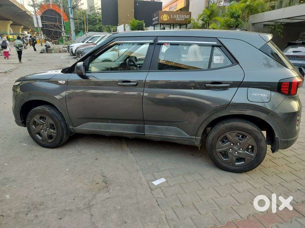 Hyundai Venue E 1.2 Petrol, 2025, Petrol