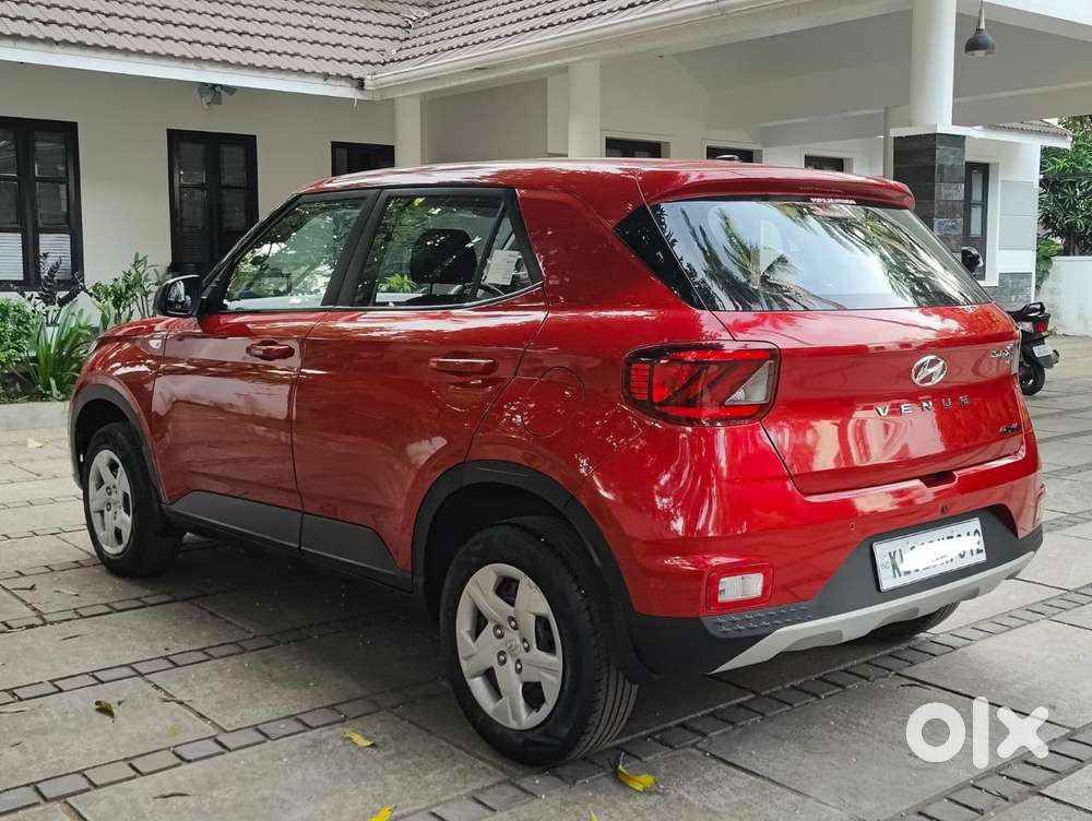 Hyundai Venue E, 2019, Petrol
