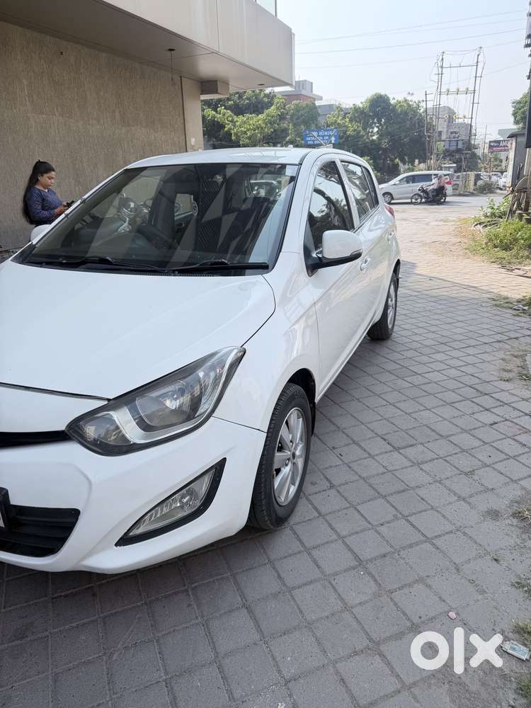 Hyundai I20 Sportz 1.2 Bs-iv, 2012, Petrol