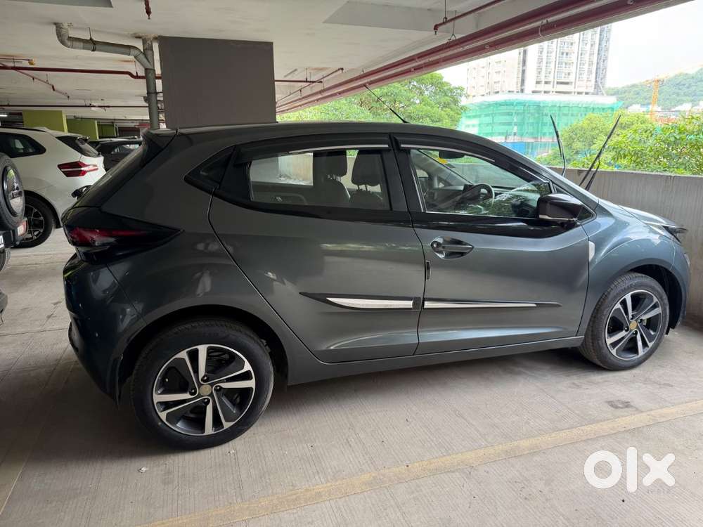 Tata Altroz Petrol 2022