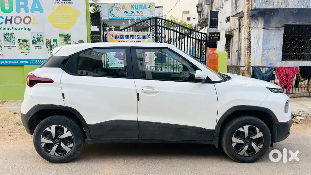 Tata Punch 2022  2nd Base Model Petrol 24700 Km Driven