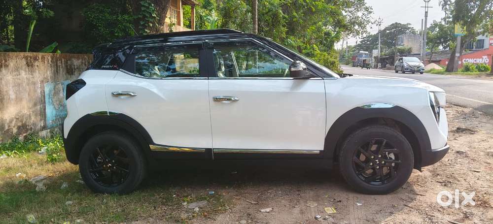 Mahindra Xuv 3xo, 2026, Petrol