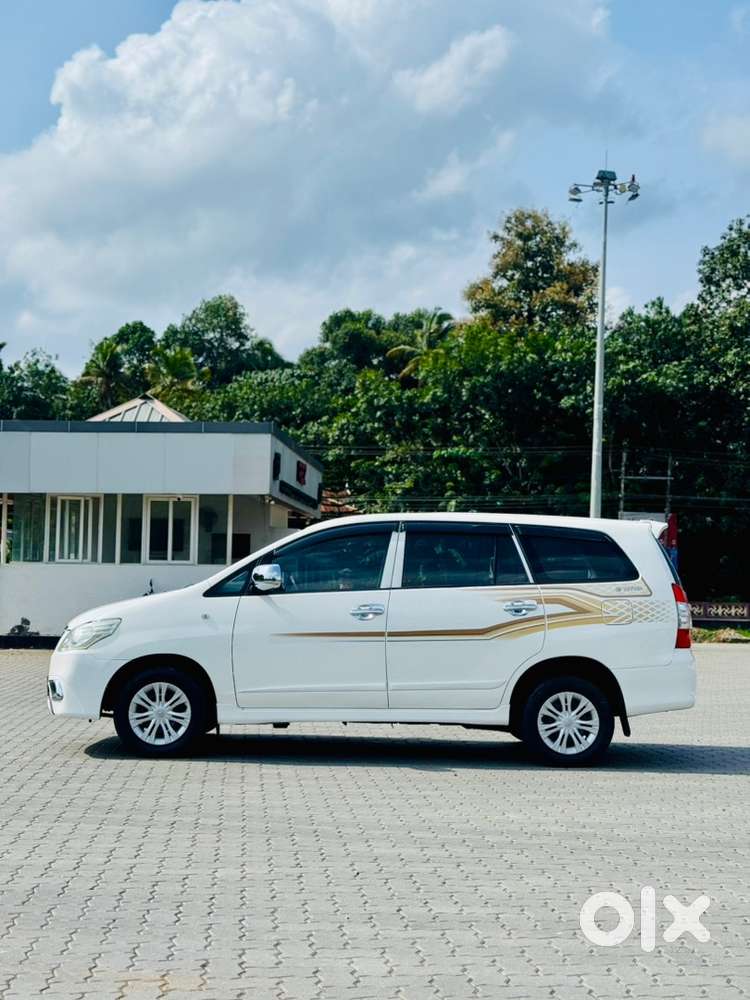 Toyota Innova Diesel 2014 Taxi Permit