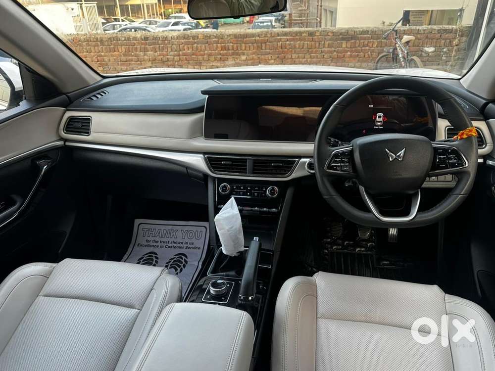 Mahindra Xuv700 Diesel 2025