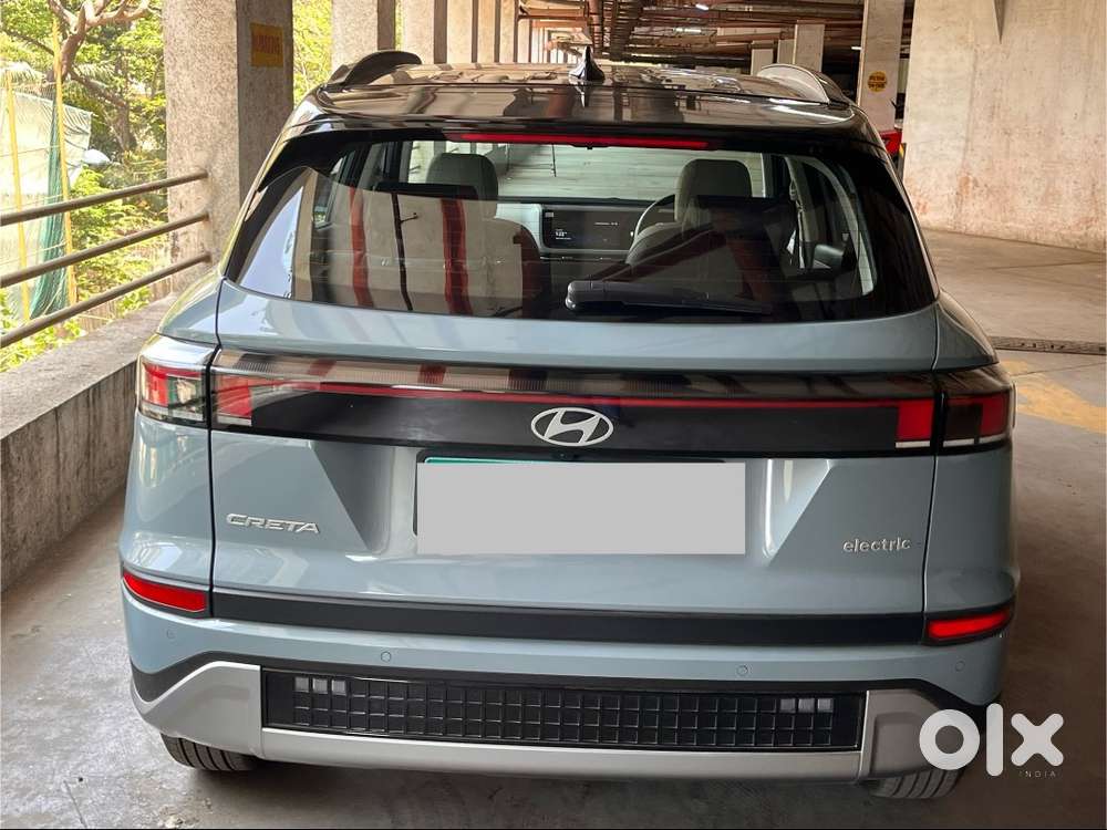 Creta Electric Premium 42 Kwh Dual Tone Variant