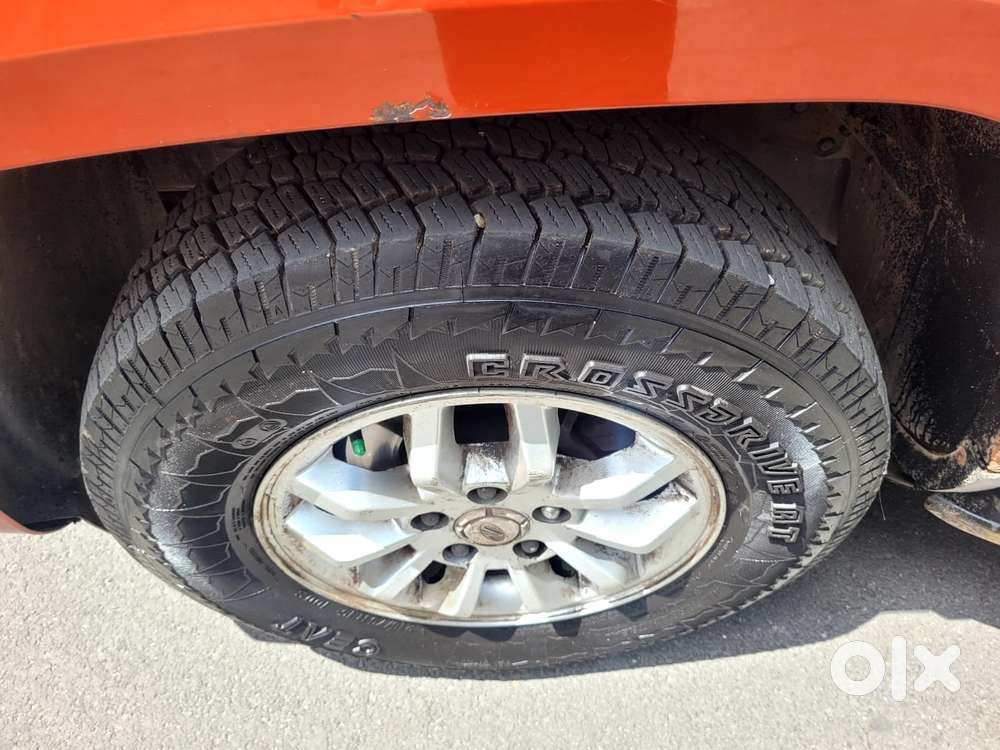 Mahindra Tuv 300 T8, 2017, Diesel