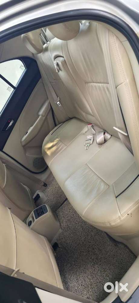 Maruti Suzuki Swift Dzire Vxi At Optional, 2022, Petrol