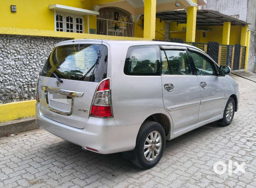 Toyota Innova 2.5 V 7 Str, 2013, Diesel