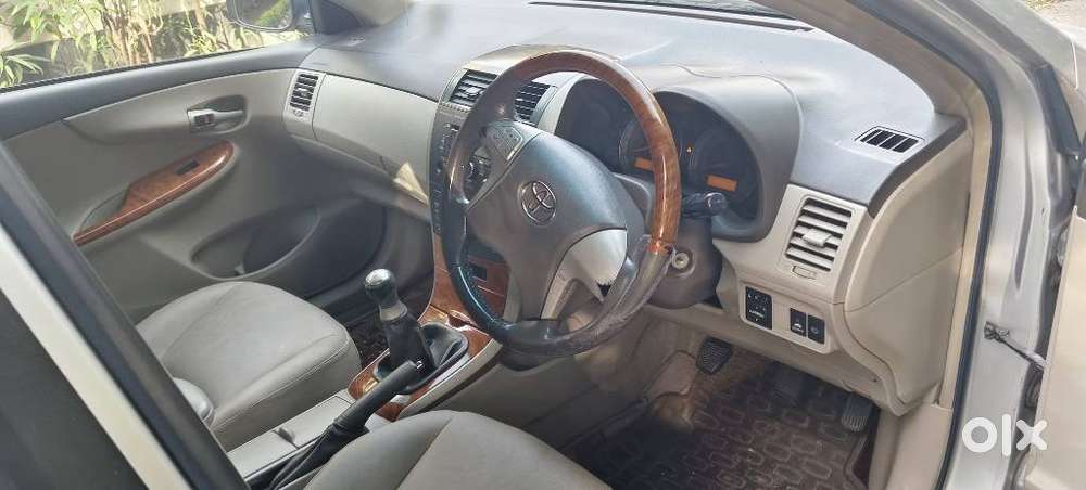 Toyota Corolla Altis 1.8 J, 2009, Petrol