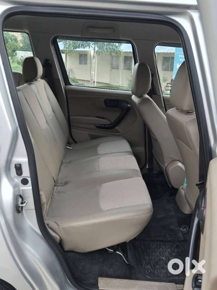 Mahindra Tuv 300 T6 Plus, 2018, Diesel