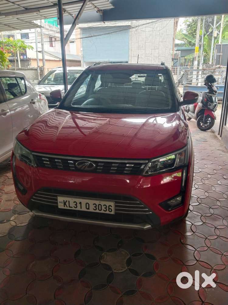 Mahindra Xuv300 W8, 2021, Petrol