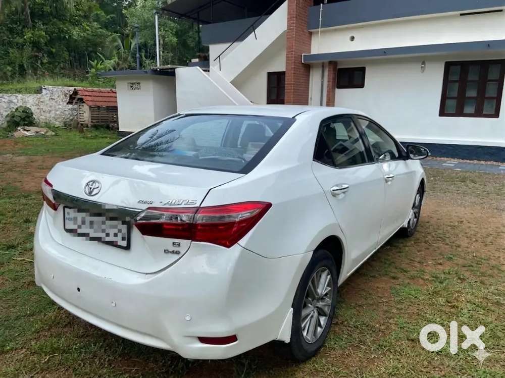 Toyota Corolla Altis 2014 Diesel Well Maintained