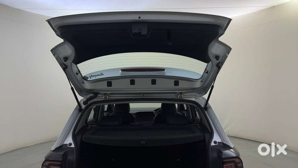 Volkswagen Taigun Topline 1.0 Tsi At (electric Seats), 2022, Petrol