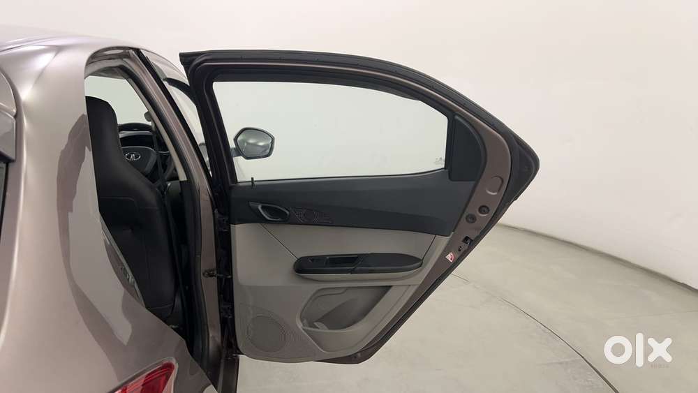 Tata Tiago 1.2 Revotron Xt, 2019, Petrol