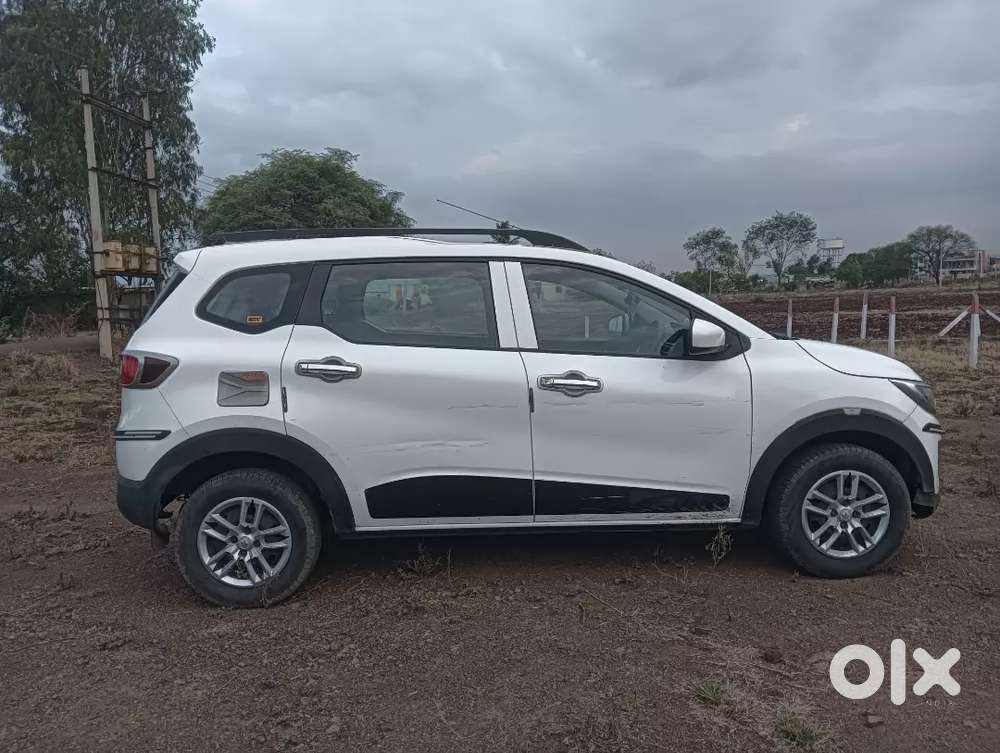 Renault Triber 1.0 Rxt 2021 Car