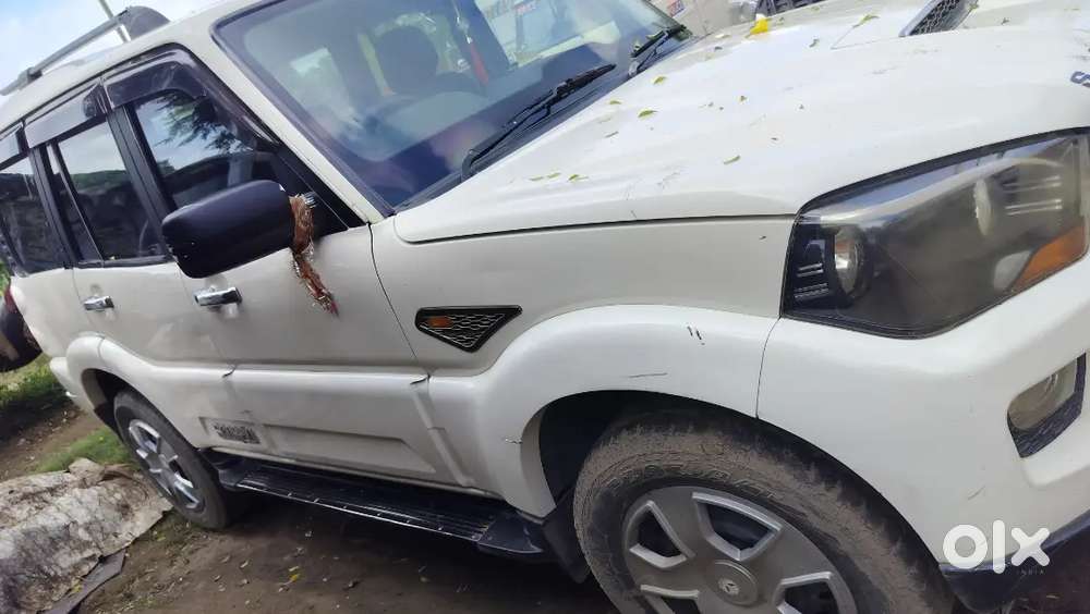 Mahindra Scorpio 2015 S6+ Well Mentioned