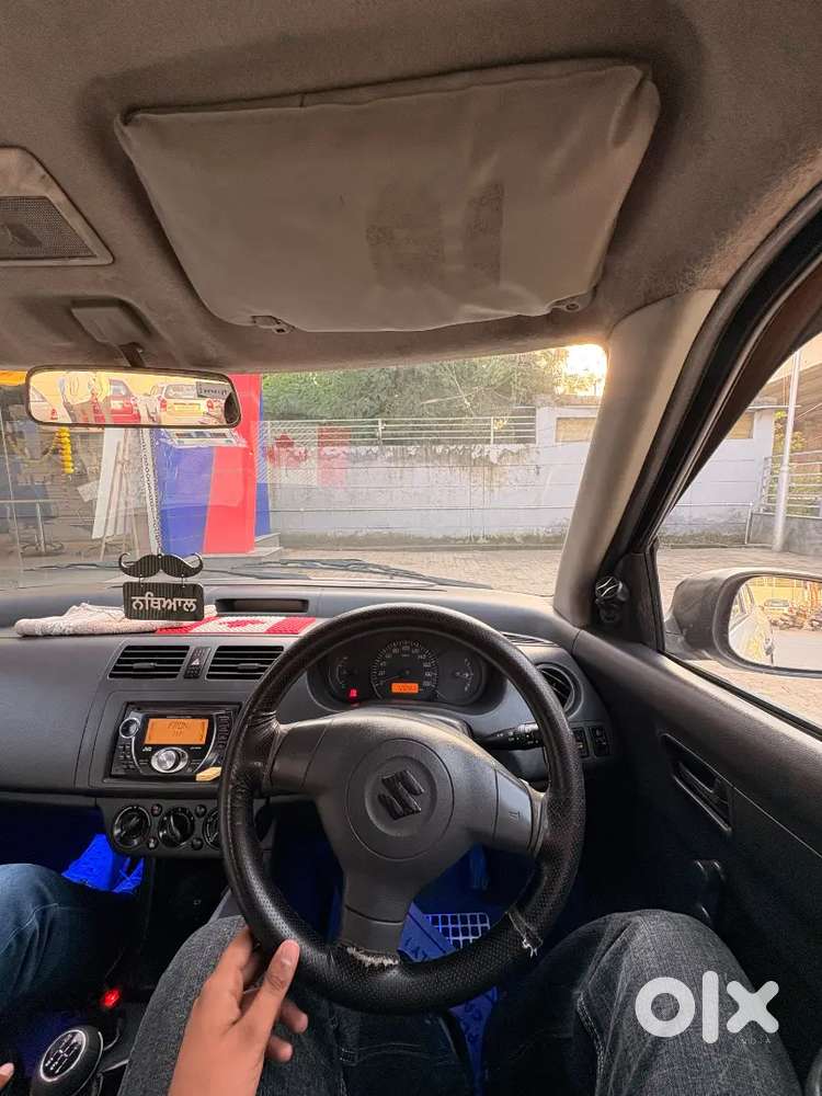 Maruti Suzuki Swift 2010 Car