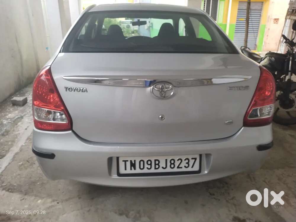 Toyota Etios 2011 Petrol Well Maintained