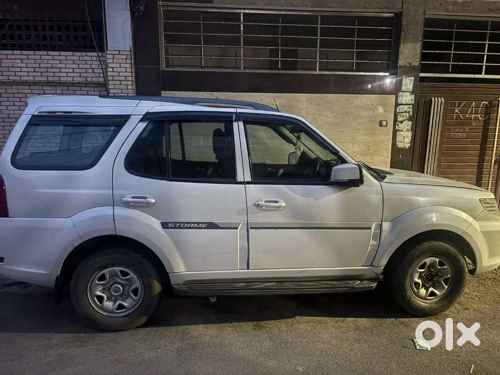 Tata Safari Storme 2018 Diesel 110000 Km Driven