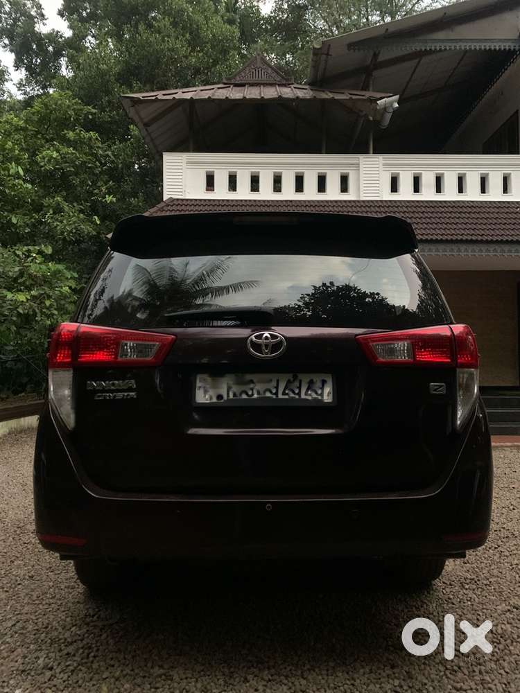 Toyota Innova Crysta 2019 Diesel 75000 Km Driven