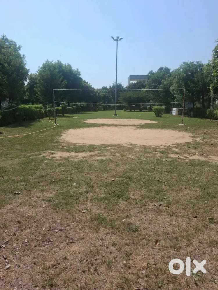 502 gaj Green belt facing plot for sale in HSVP Sector-27, Rohtak