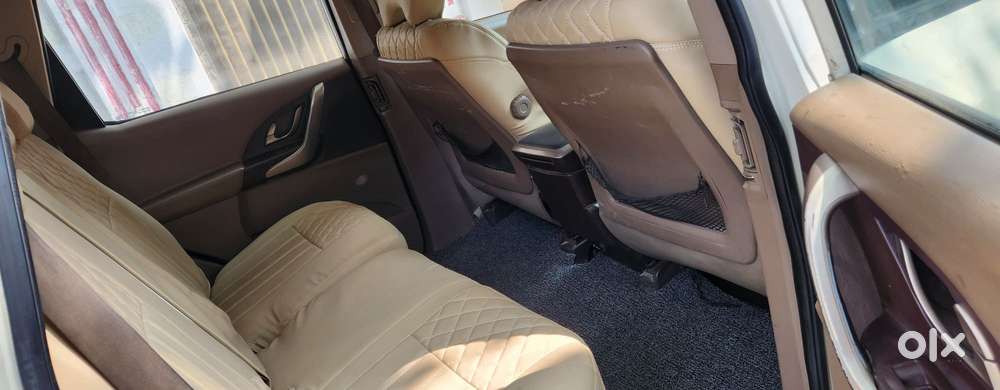 Mahindra Xuv500 At W6 2wd, 2015, Diesel