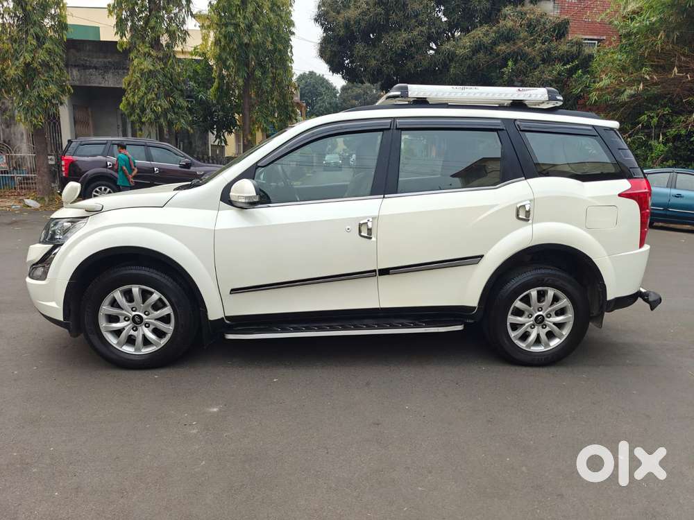 Mahindra Xuv500 2.2 W10 Sportz Edition Mt, 2017, Diesel
