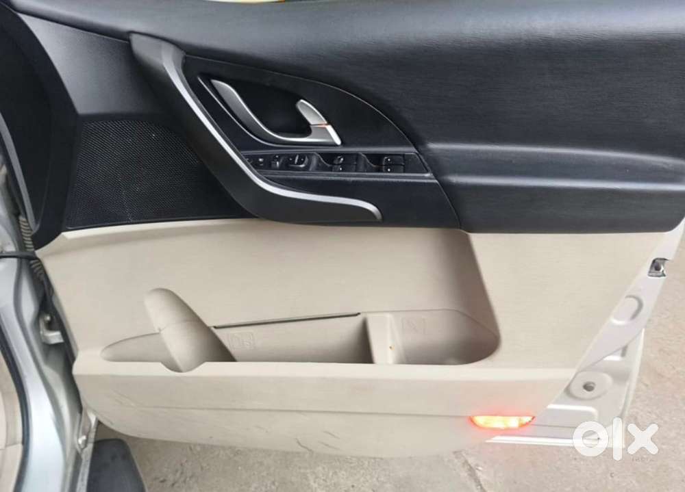Mahindra Xuv500 2017 Diesel Well Maintained